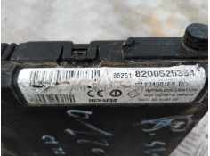 Recambio de caja reles / fusibles para renault scenic ii grand confort dynamique referencia OEM IAM 8200525384 S118400150D  2