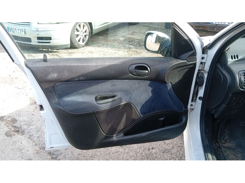 peugeot 206 hatchback (2a/c) del año 2001
