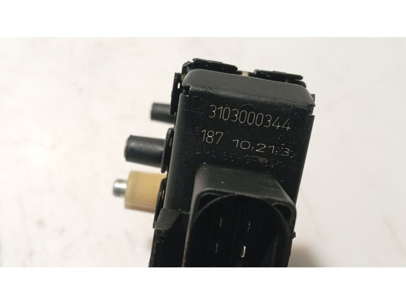 Recambio de motor elevalunas trasero izquierdo para audi allroad quattro (4b5) referencia OEM IAM 0  