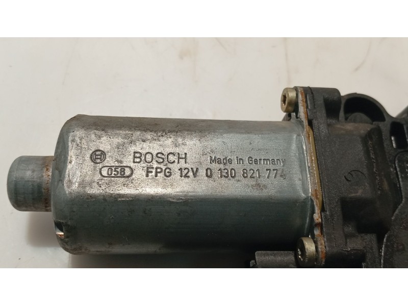 Recambio de motor elevalunas trasero derecho para audi allroad quattro (4b5) referencia OEM IAM 0  