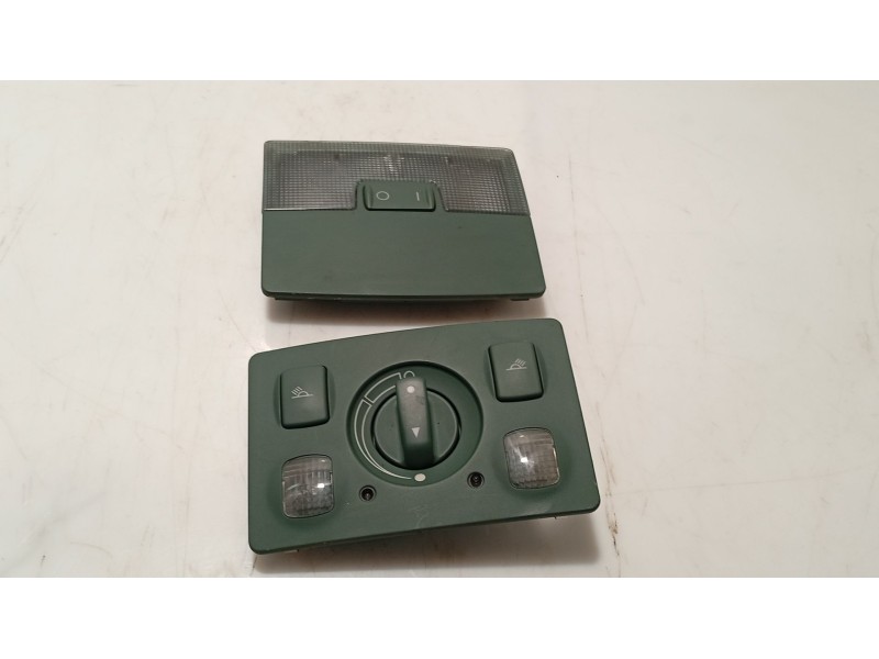 Recambio de luz interior para audi allroad quattro (4b5) referencia OEM IAM 0  