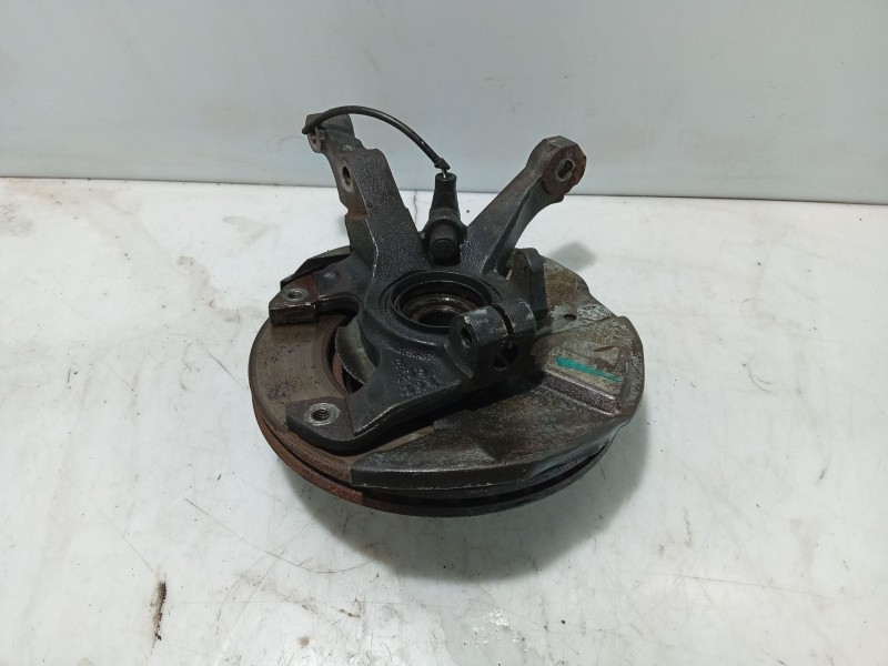 Recambio de mangueta delantera derecha para kia rio i hatchback (dc) 1.3 referencia OEM IAM 0K30A33021F  