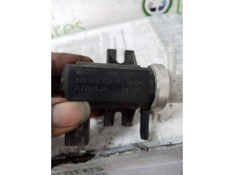 Recambio de no identificado para  referencia OEM IAM 1J0906627A  