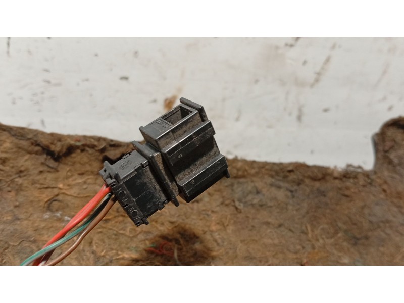 Recambio de guantera para audi allroad quattro (4b5) referencia OEM IAM 0  