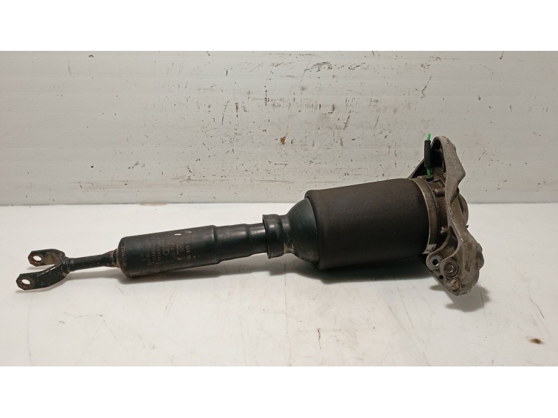 Recambio de amortiguador delantero derecho para audi allroad quattro (4b5) referencia OEM IAM 0  