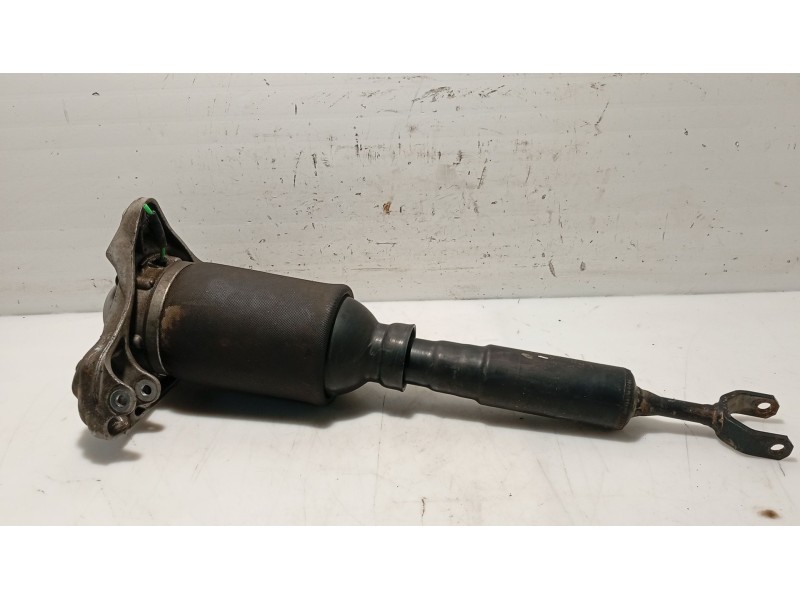 Recambio de amortiguador delantero derecho para audi allroad quattro (4b5) referencia OEM IAM 0  