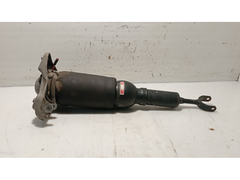 Recambio de amortiguador delantero izquierdo para audi allroad quattro (4b5) referencia OEM IAM 0  