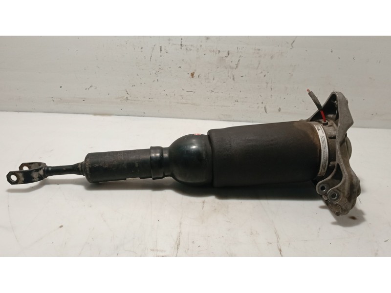 Recambio de amortiguador delantero izquierdo para audi allroad quattro (4b5) referencia OEM IAM 0  