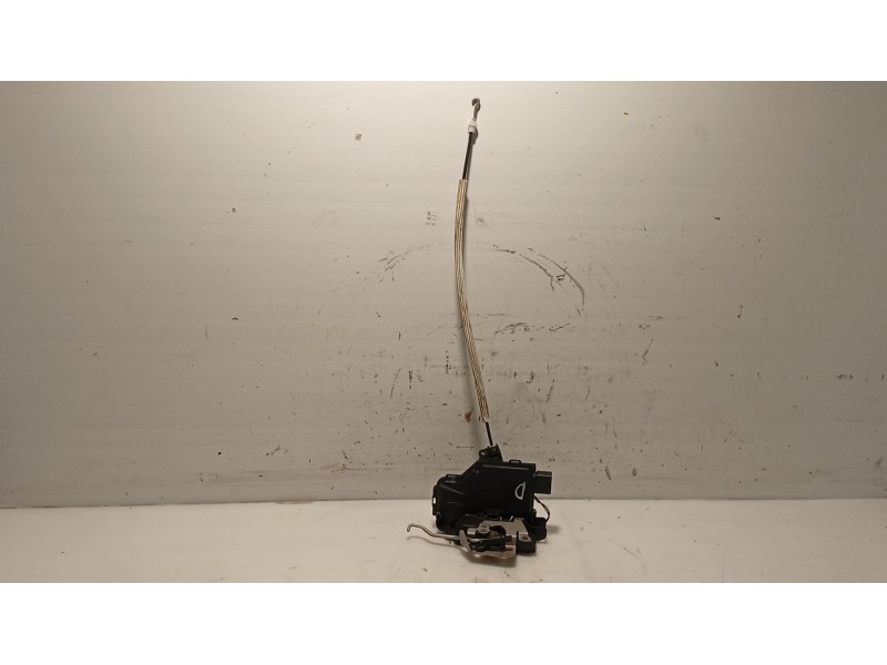 Recambio de cerradura puerta delantera derecha para audi allroad quattro (4b5) referencia OEM IAM 0  