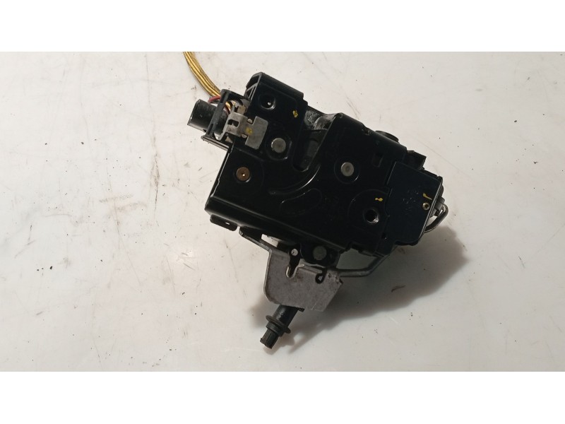 Recambio de cerradura puerta trasera derecha para audi allroad quattro (4b5) referencia OEM IAM 0  