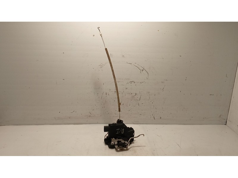 Recambio de cerradura puerta delantera izquierda para audi allroad quattro (4b5) referencia OEM IAM 0  