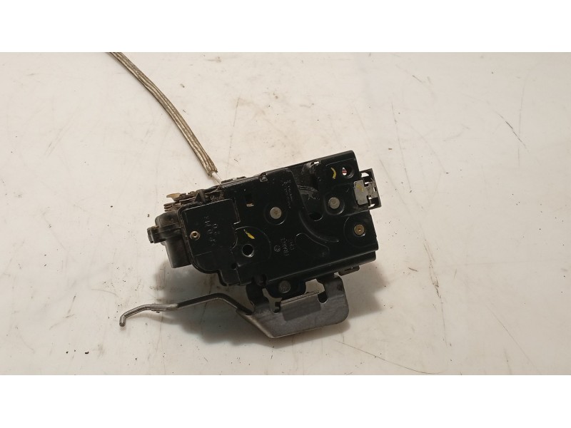 Recambio de cerradura puerta delantera izquierda para audi allroad quattro (4b5) referencia OEM IAM 0  