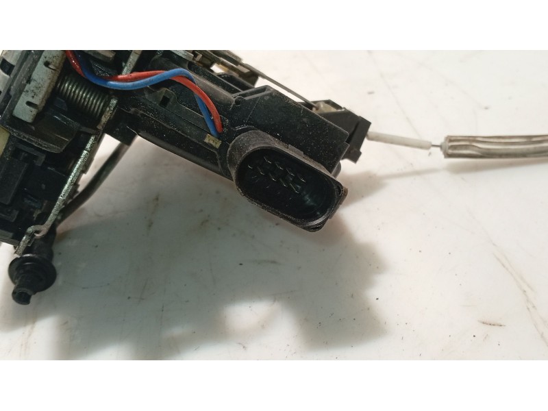 Recambio de cerradura puerta delantera izquierda para audi allroad quattro (4b5) referencia OEM IAM 0  