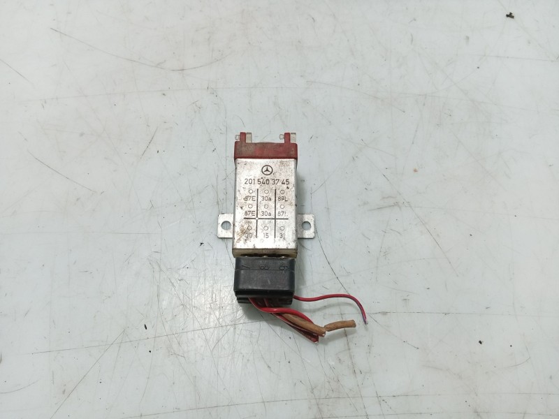 Recambio de rele para mercedes-benz clase e (w124) berlina referencia OEM IAM   