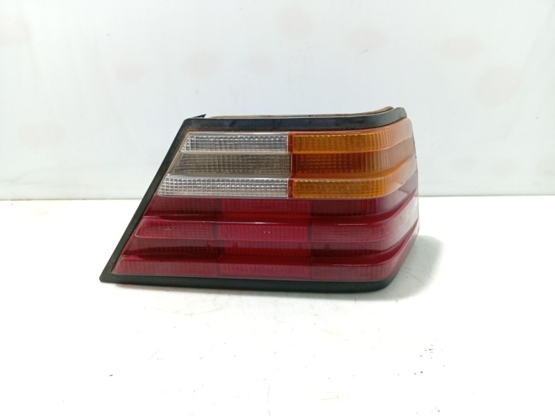 Recambio de piloto trasero derecho para mercedes-benz clase e (w124) berlina referencia OEM IAM   