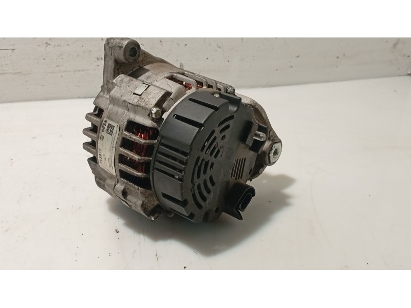Recambio de alternador para audi allroad quattro (4b5) referencia OEM IAM 0  
