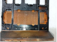 Recambio de moldura para mercedes-benz clase e (w124) berlina referencia OEM IAM    2