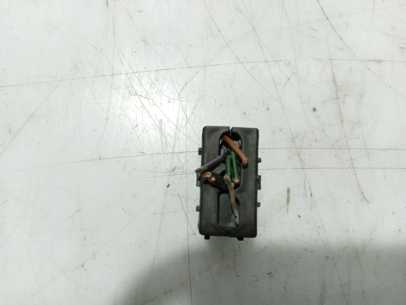 Recambio de interruptor para mercedes-benz clase e (w124) berlina referencia OEM IAM   