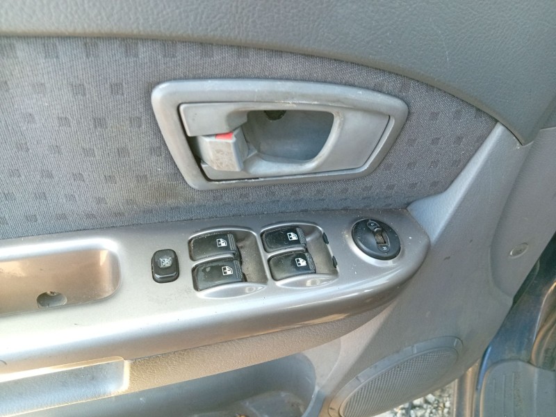 kia carens i monospace (fc, fj) del año 2004