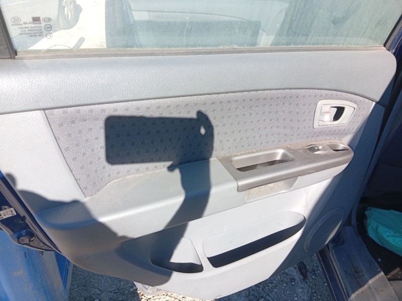 kia carens i monospace (fc, fj) del año 2004