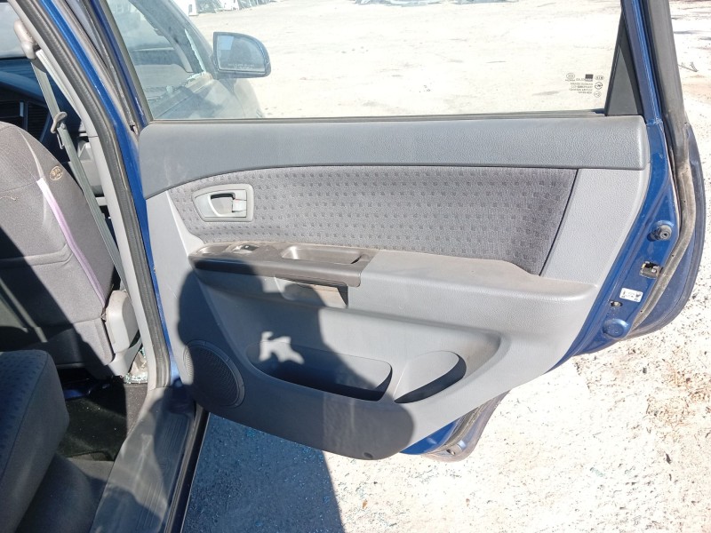 kia carens i monospace (fc, fj) del año 2004