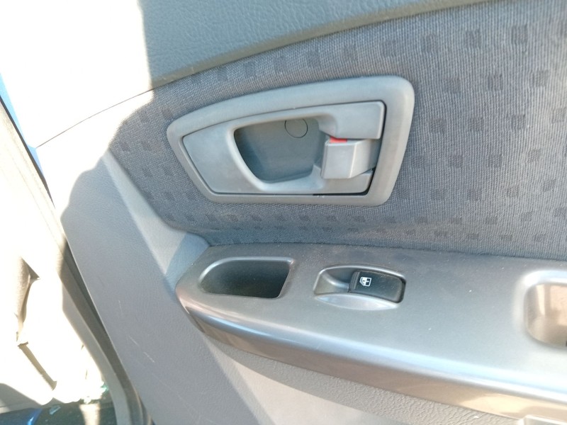 kia carens i monospace (fc, fj) del año 2004