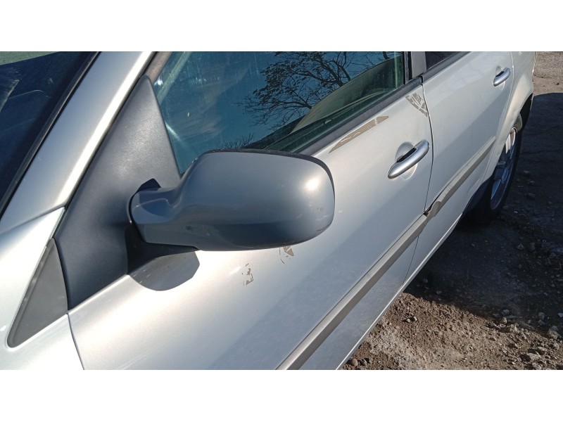 renault megane ii sedán (lm0/1_) del año 2004