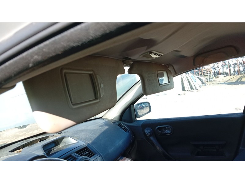 renault megane ii sedán (lm0/1_) del año 2004