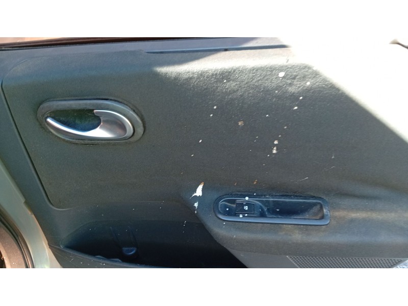 renault megane ii sedán (lm0/1_) del año 2004