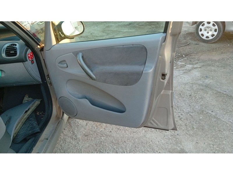 citroën xsara picasso (n68) del año 2007