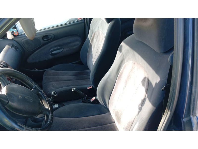 ford escort vi sedán (gal, afl) del año 1998