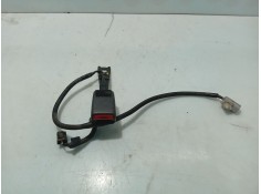 Recambio de anclaje cinturon delantero izquierdo para toyota avensis station wagon (_t25_) 2.0 d-4d (cdt250_) referencia OEM IAM