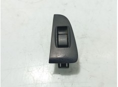 Recambio de mando elevalunas trasero izquierdo para toyota avensis station wagon (_t25_) 2.0 d-4d (cdt250_) referencia OEM IAM  