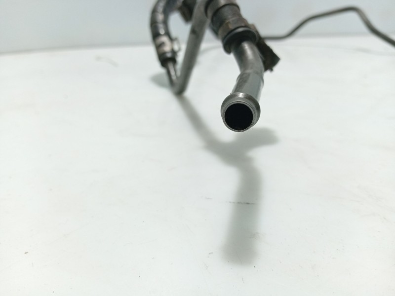 Recambio de tubo para toyota avensis station wagon (_t25_) 2.0 d-4d (cdt250_) referencia OEM IAM   