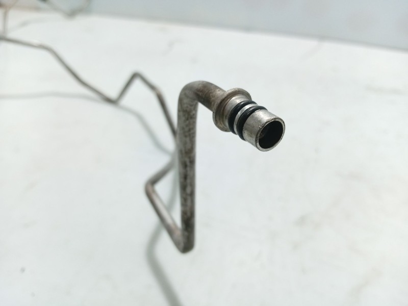 Recambio de tubo para toyota avensis station wagon (_t25_) 2.0 d-4d (cdt250_) referencia OEM IAM   