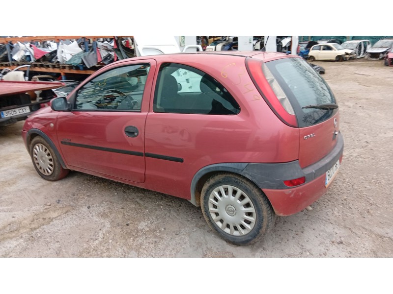 opel corsa c (x01) del año 2001