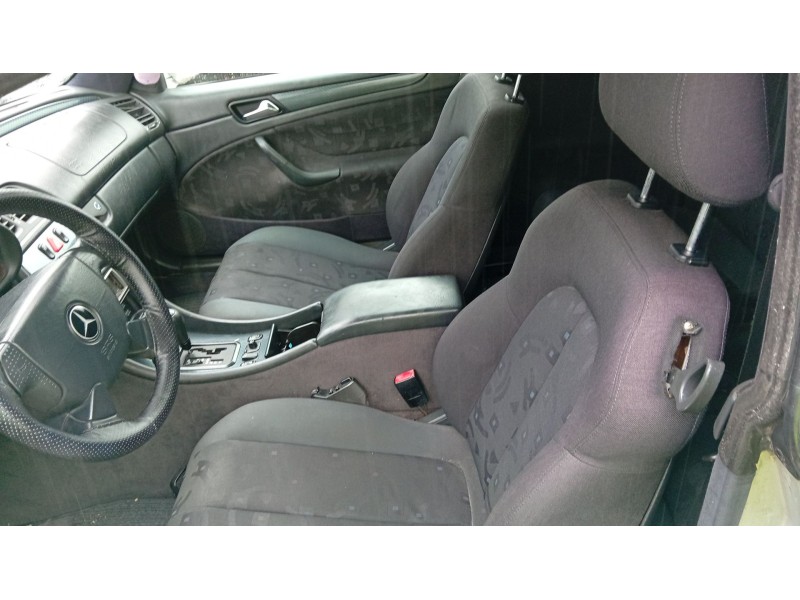 mercedes-benz clk (c208) del año 2002