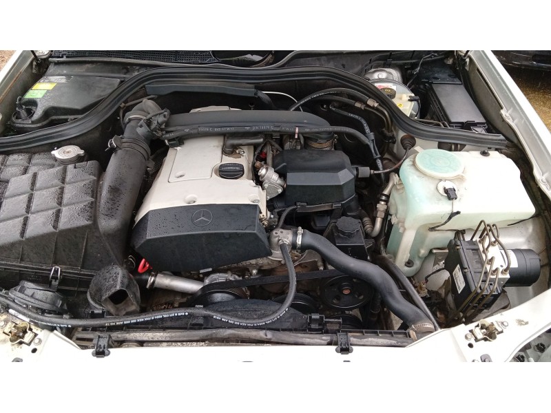 mercedes-benz clk (c208) del año 2002