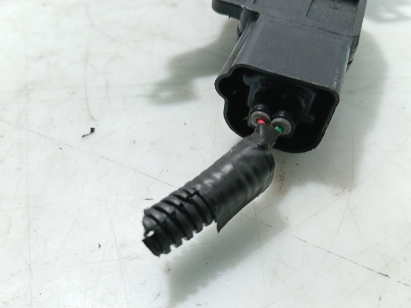 Recambio de cerradura puerta trasera derecha para peugeot 107 urban referencia OEM IAM 9138G7  