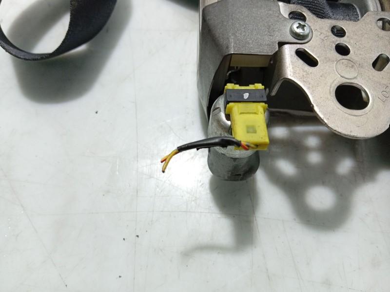 Recambio de cinturon seguridad delantero derecho para peugeot 107 urban referencia OEM IAM 8974LJ  