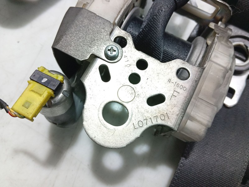 Recambio de cinturon seguridad delantero derecho para peugeot 107 urban referencia OEM IAM 8974LJ  