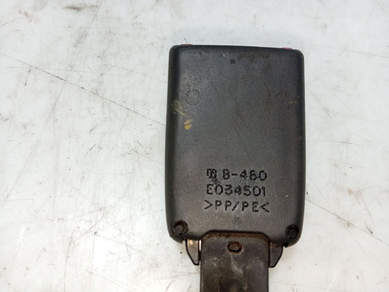 Recambio de anclaje cinturon delantero izquierdo para peugeot 107 urban referencia OEM IAM   