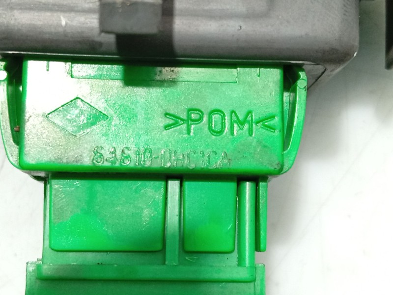 Recambio de mando elevalunas trasero derecho para peugeot 107 urban referencia OEM IAM   