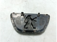 Recambio de moldura para peugeot 107 urban referencia OEM IAM    2