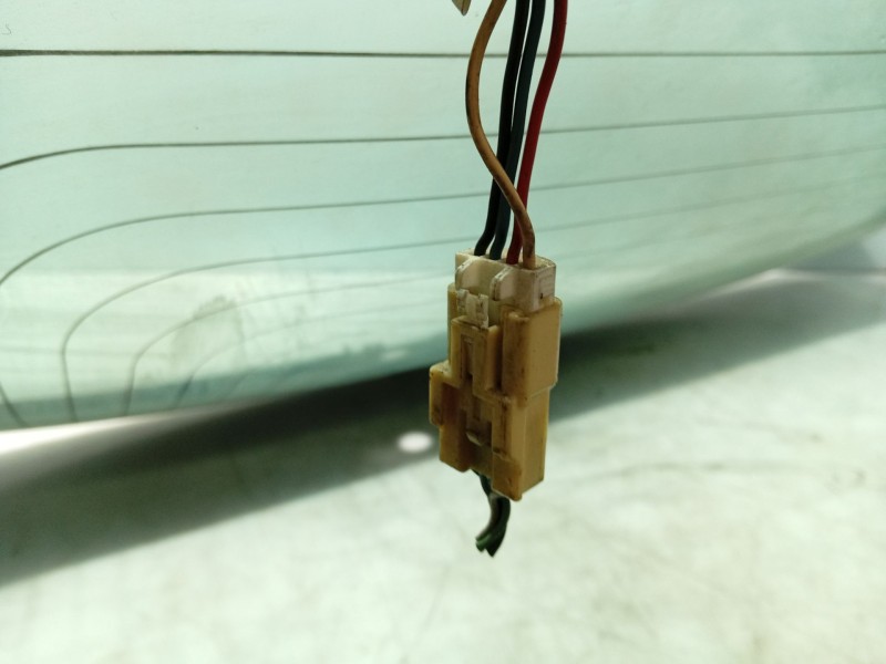 Recambio de luna trasera para peugeot 107 urban referencia OEM IAM   