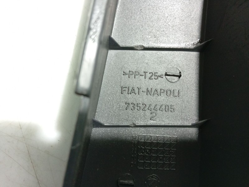 Recambio de guantera para fiat bravo i (182_) 1.9 jtd 105 referencia OEM IAM 0000711318633  