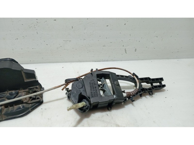 Recambio de cerradura puerta delantera izquierda para bmw 1 (f20) 116 d referencia OEM IAM 51217229461 51 21 7 229 461 
