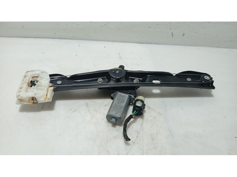 Recambio de elevalunas trasero derecho para bmw 1 (f20) 116 d referencia OEM IAM 51357281884 51 35 7 281 884 