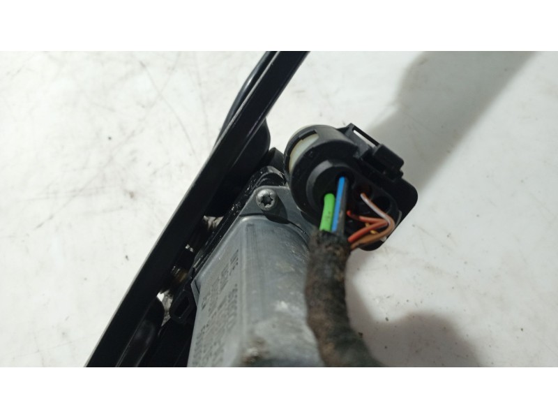 Recambio de elevalunas trasero derecho para bmw 1 (f20) 116 d referencia OEM IAM 51357281884 51 35 7 281 884 