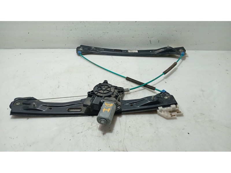 Recambio de elevalunas delantero izquierdo para bmw 1 (f20) 116 d referencia OEM IAM 51337281881 51 33 7 281 881 